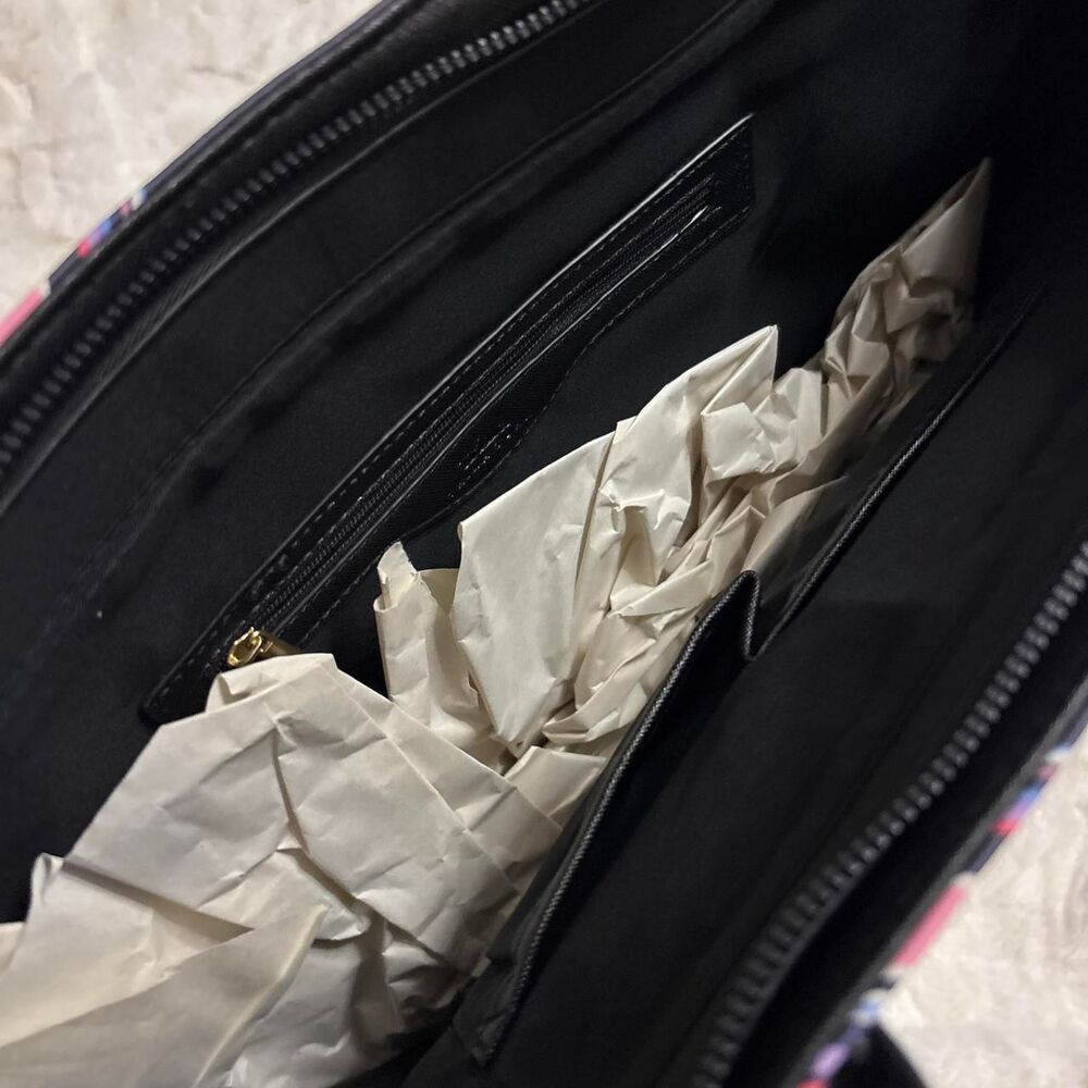 Trina-turk Women's multi Bag - Picture 4 of 4